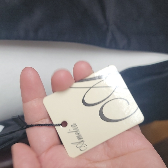 Amelia 👗 - Picture 10 of 11